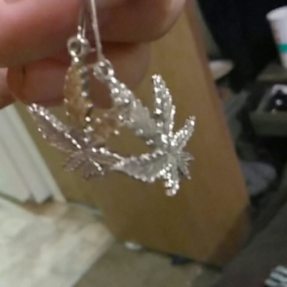 Ear rings - Picture 2 of 3